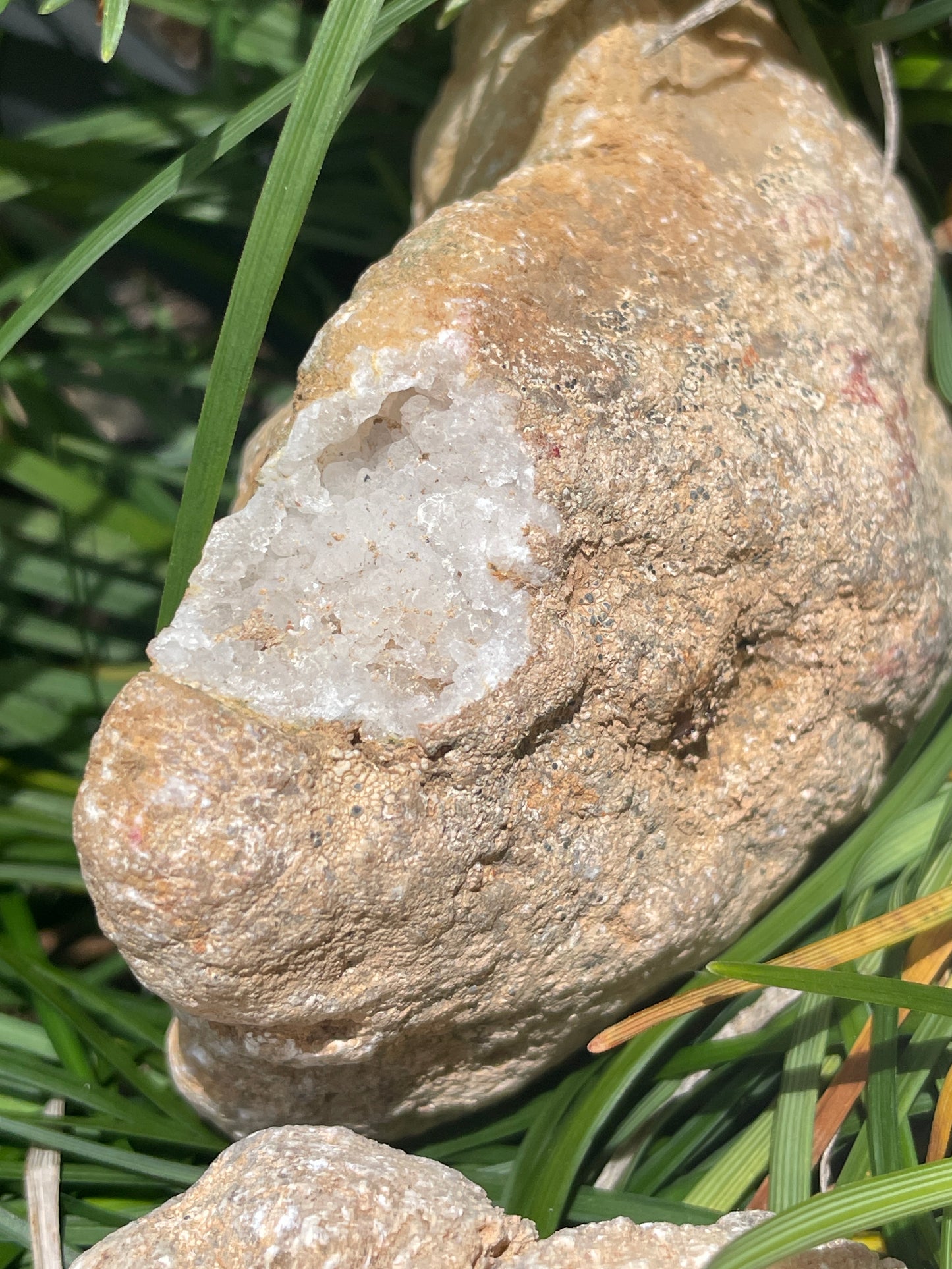 Crack your own geodes (quartz)