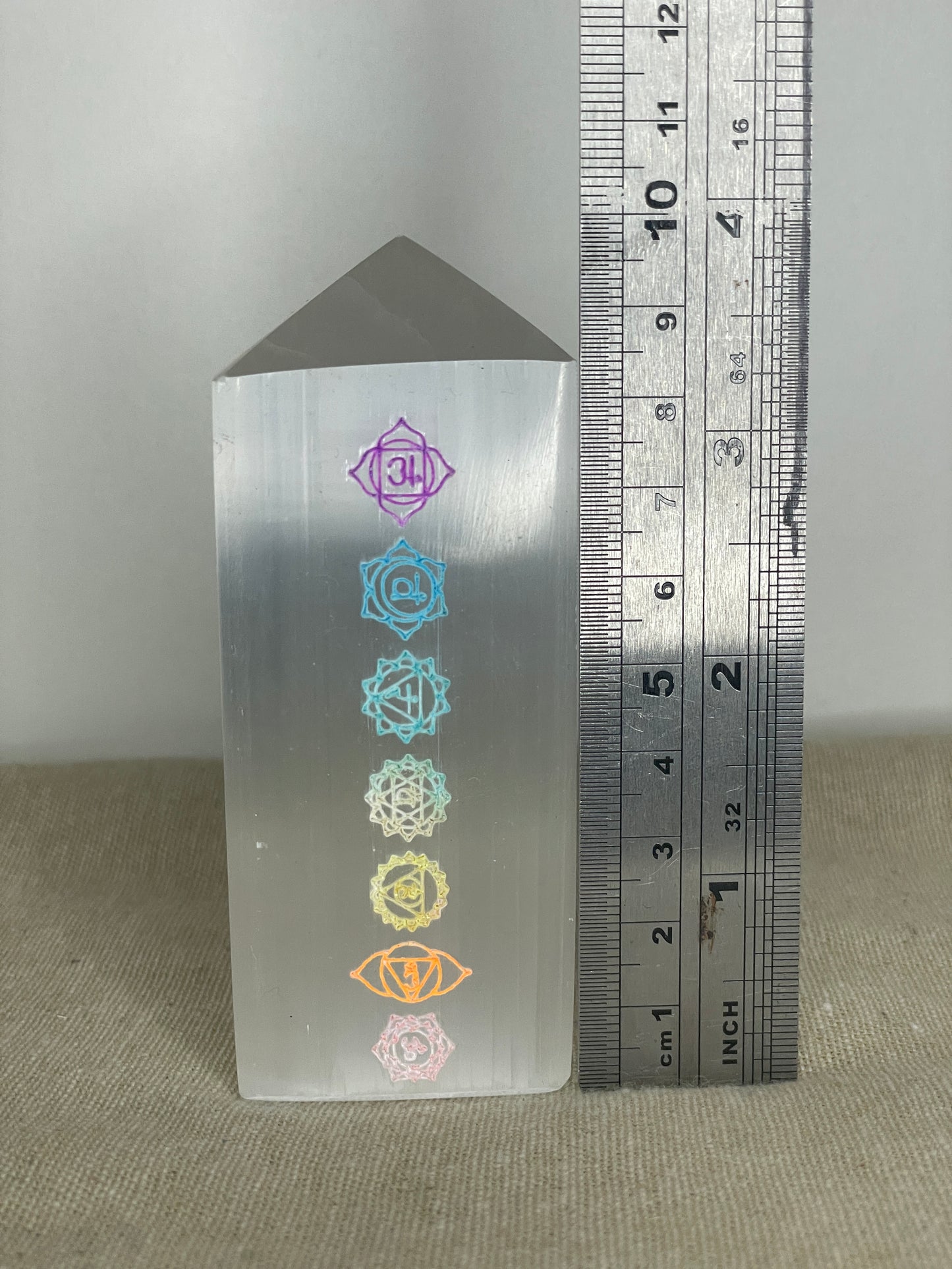 Chakra selenite point