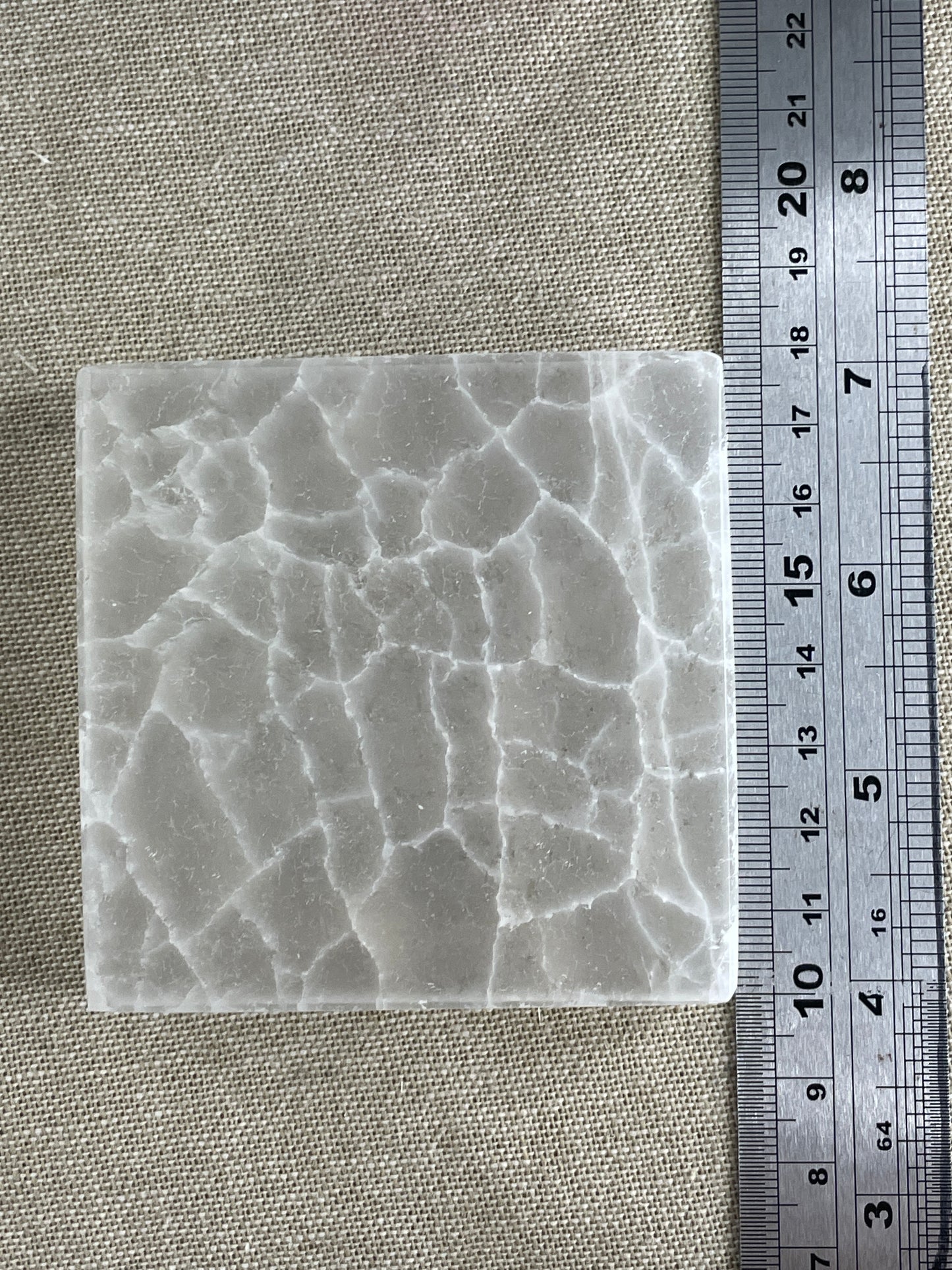 Square selenite charging plate