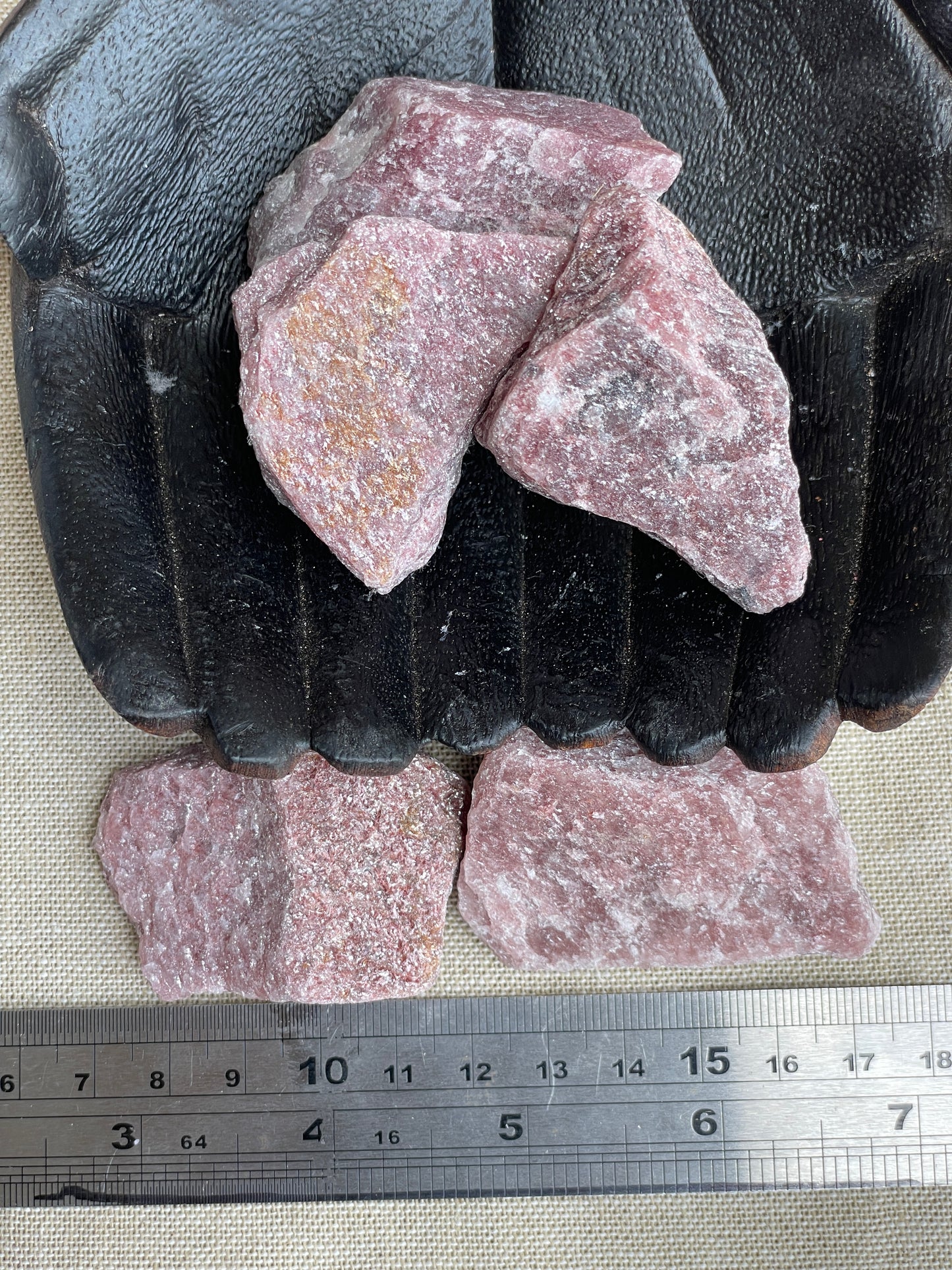 Strawberry quartz rough