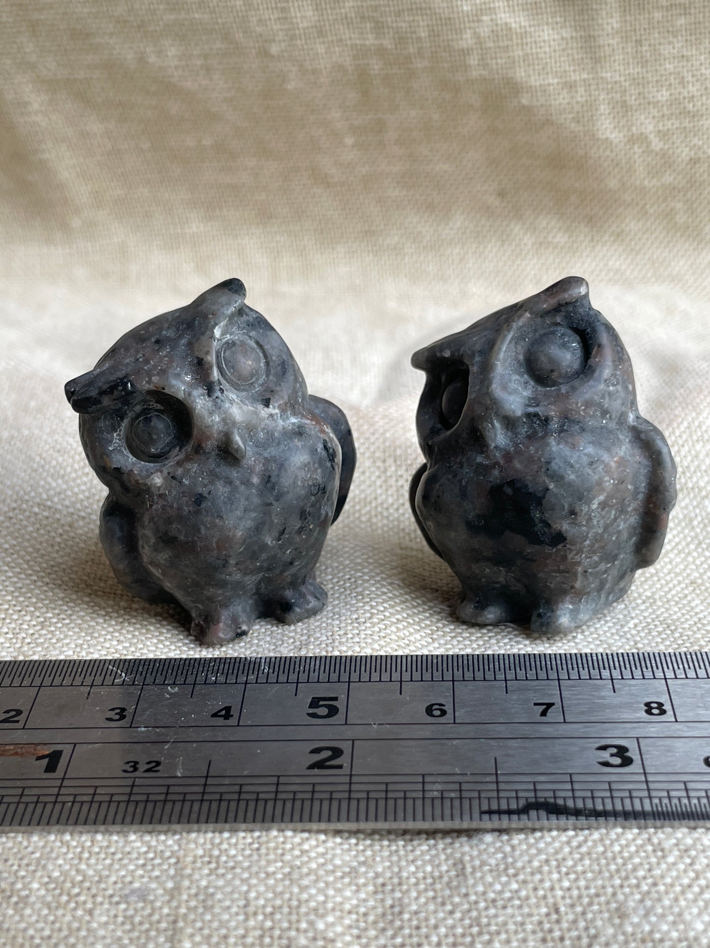 Yooperlite owl carving