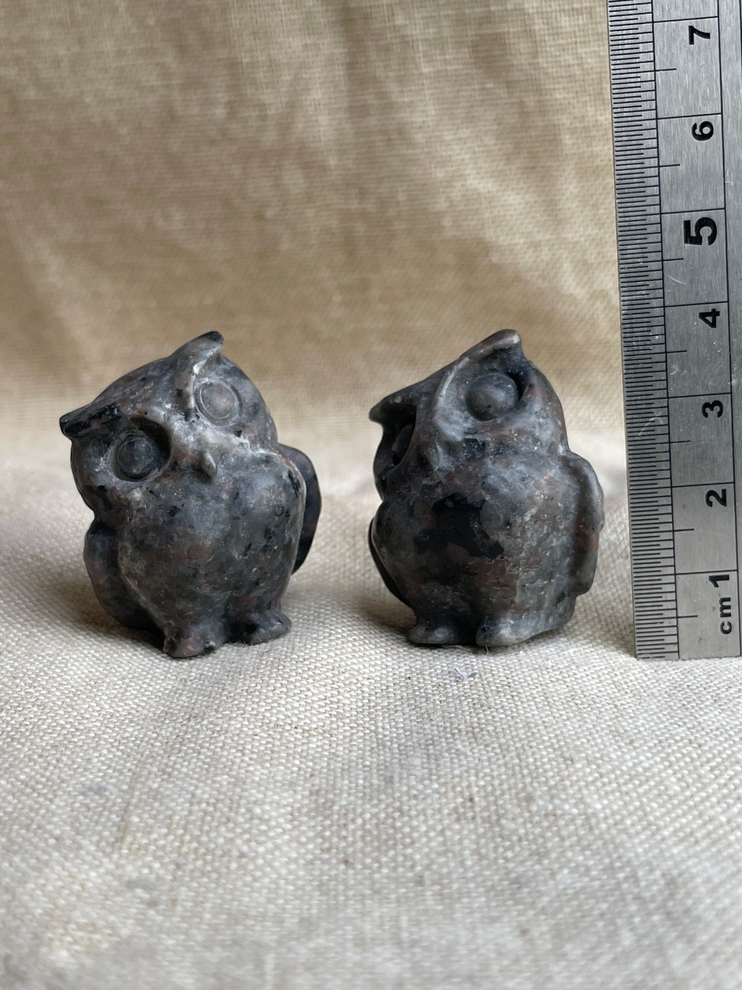 Yooperlite owl carving