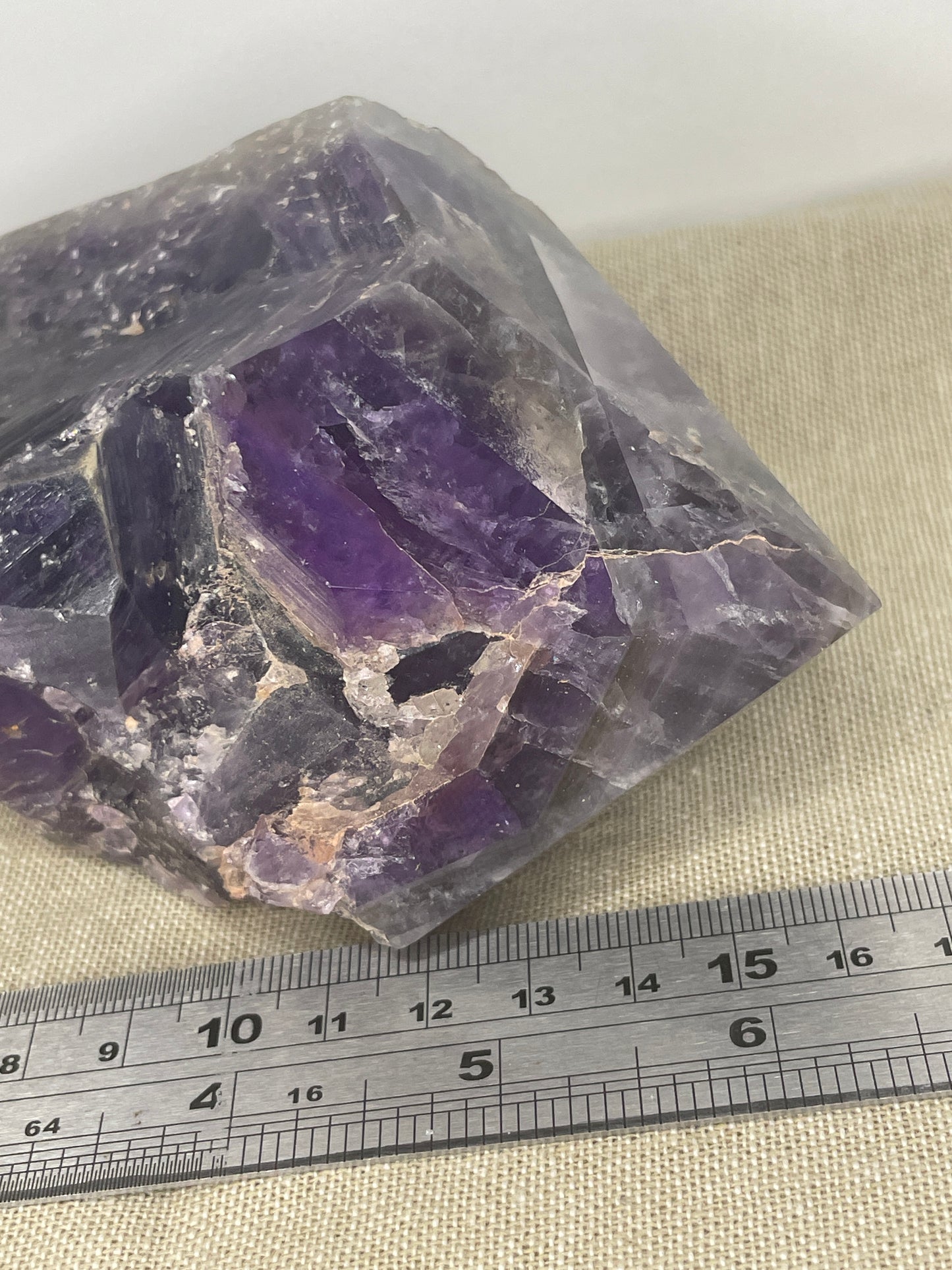 Amethyst polished point