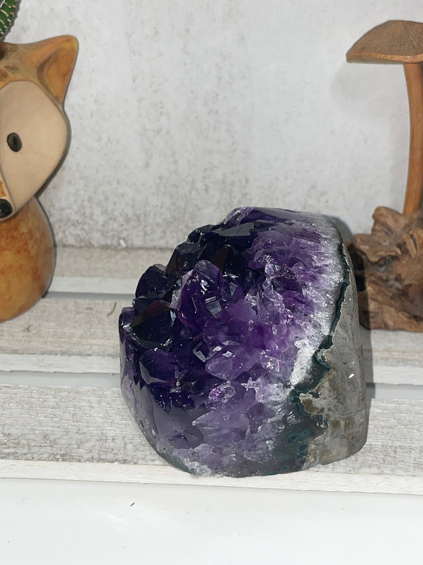 Dark amethyst polished edge