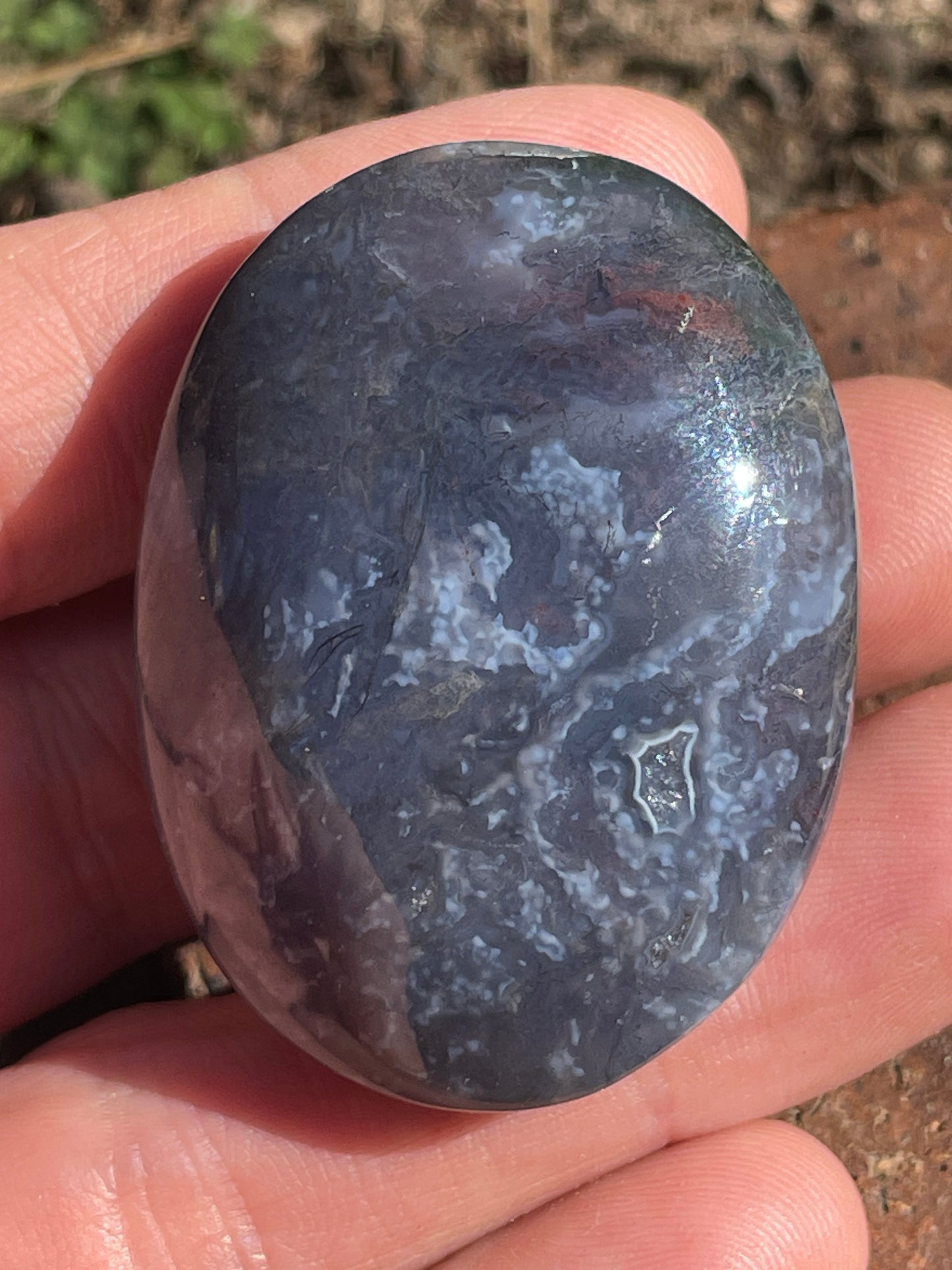 Moss agate palm stone