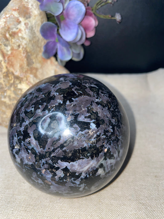1.322kg indigo gabbro sphere