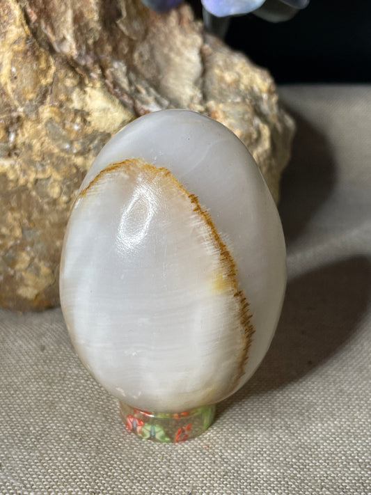White calcite egg