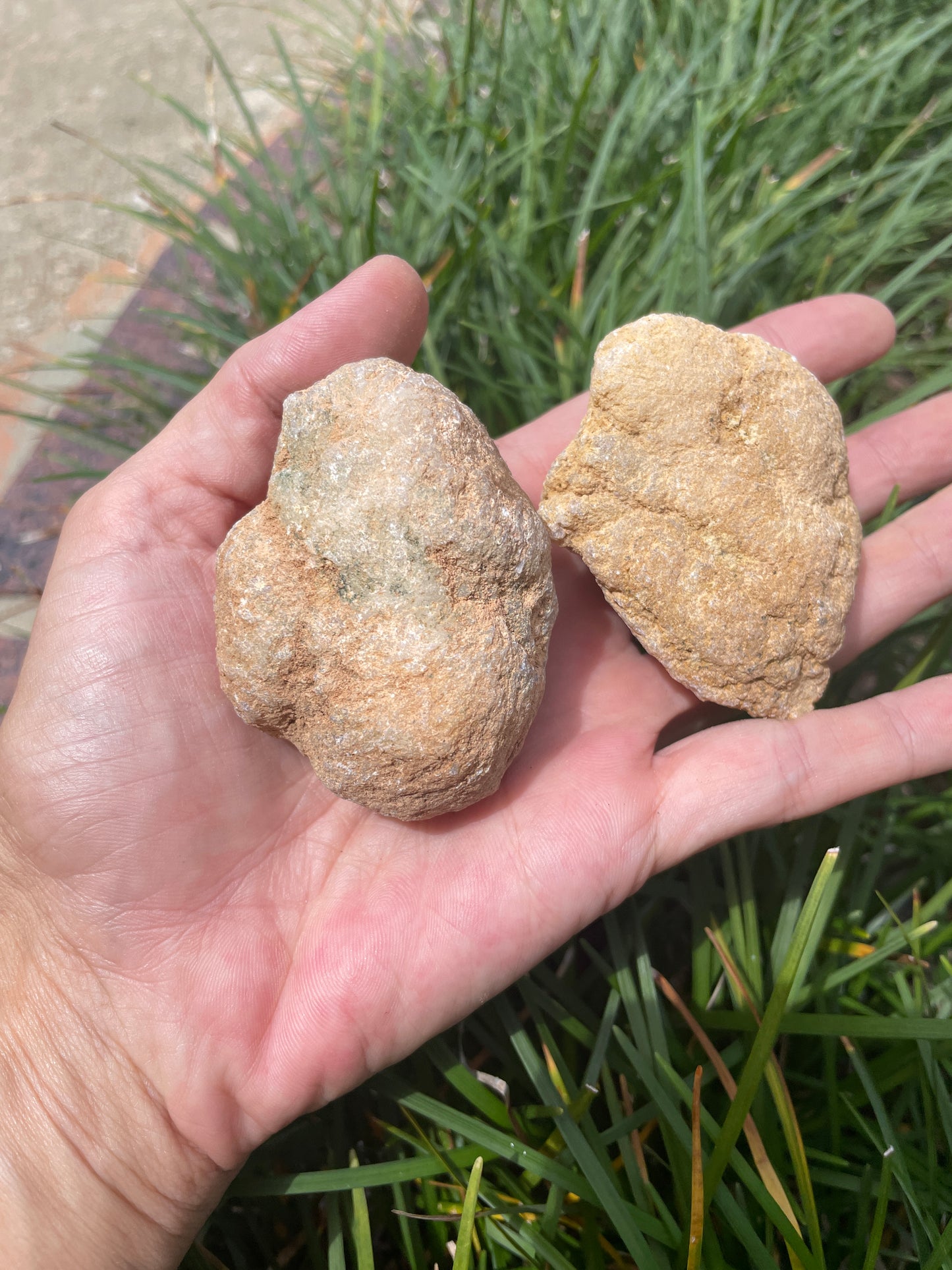 Crack your own quartz geode