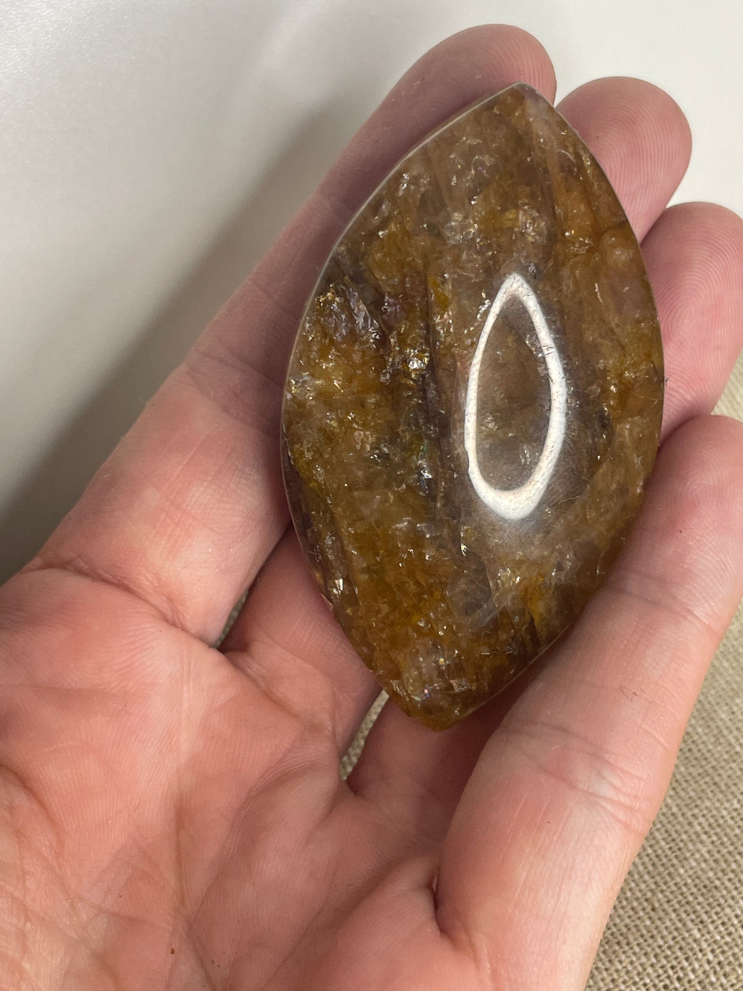 Golden healer palm eye shape
