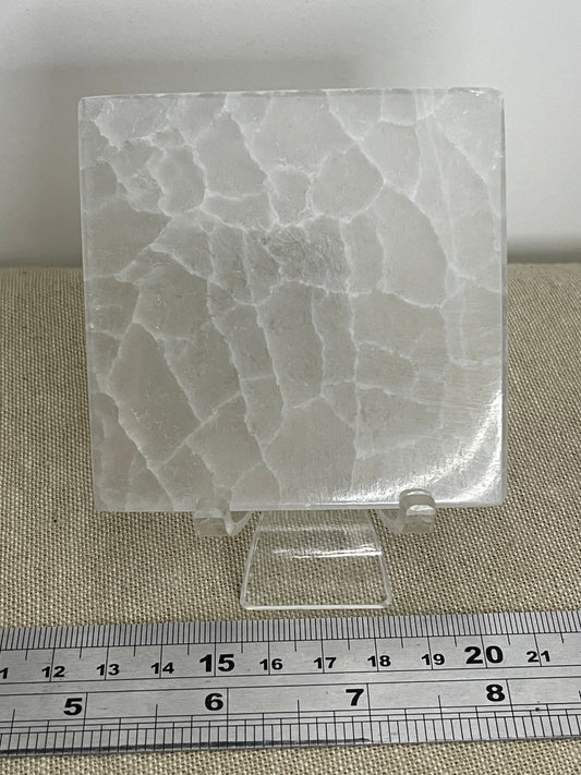 Square selenite charging plate