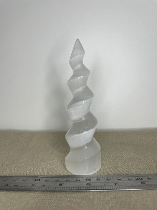 Selenite spiral 15cm