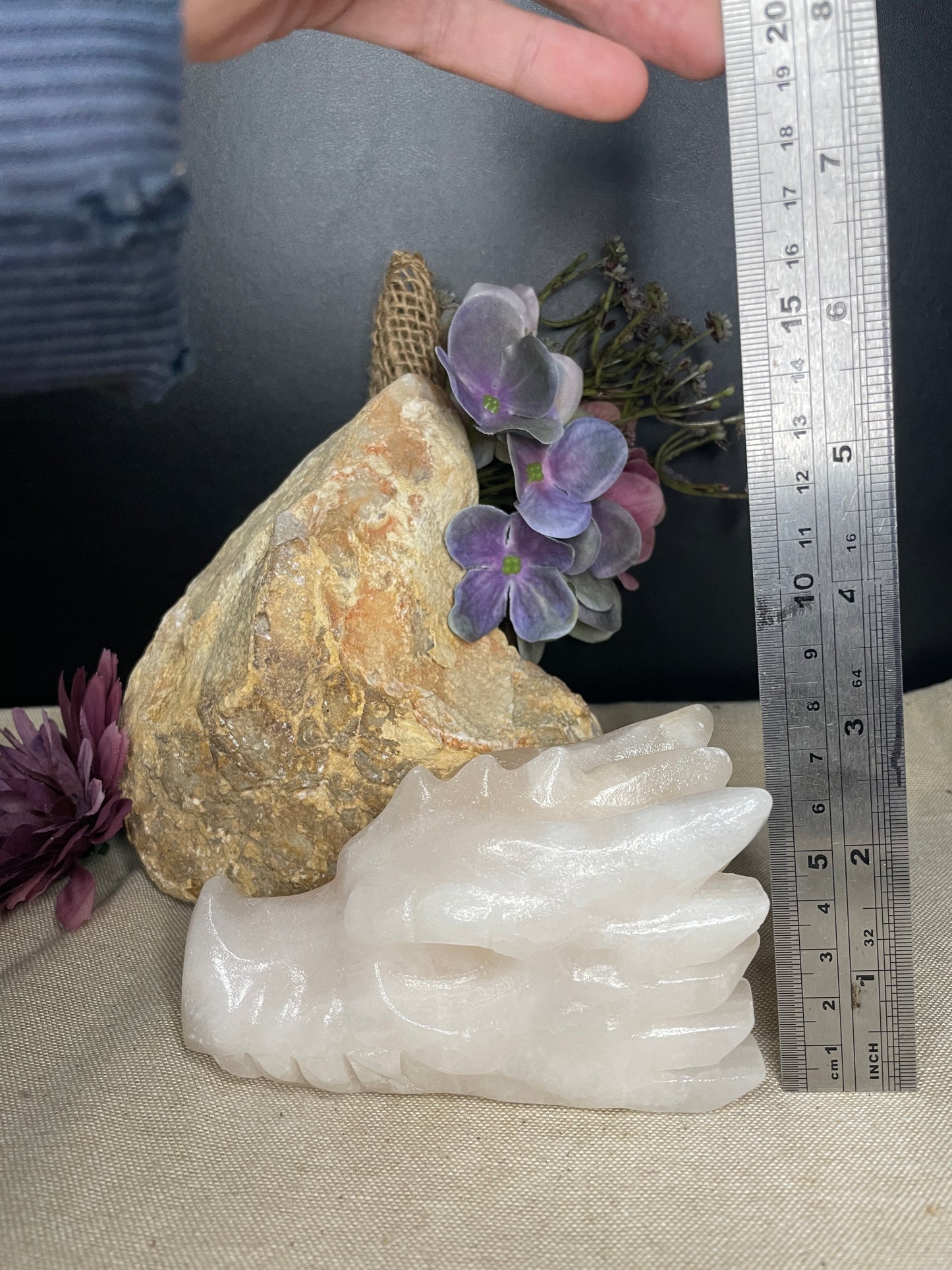 Calcite dragon head carving