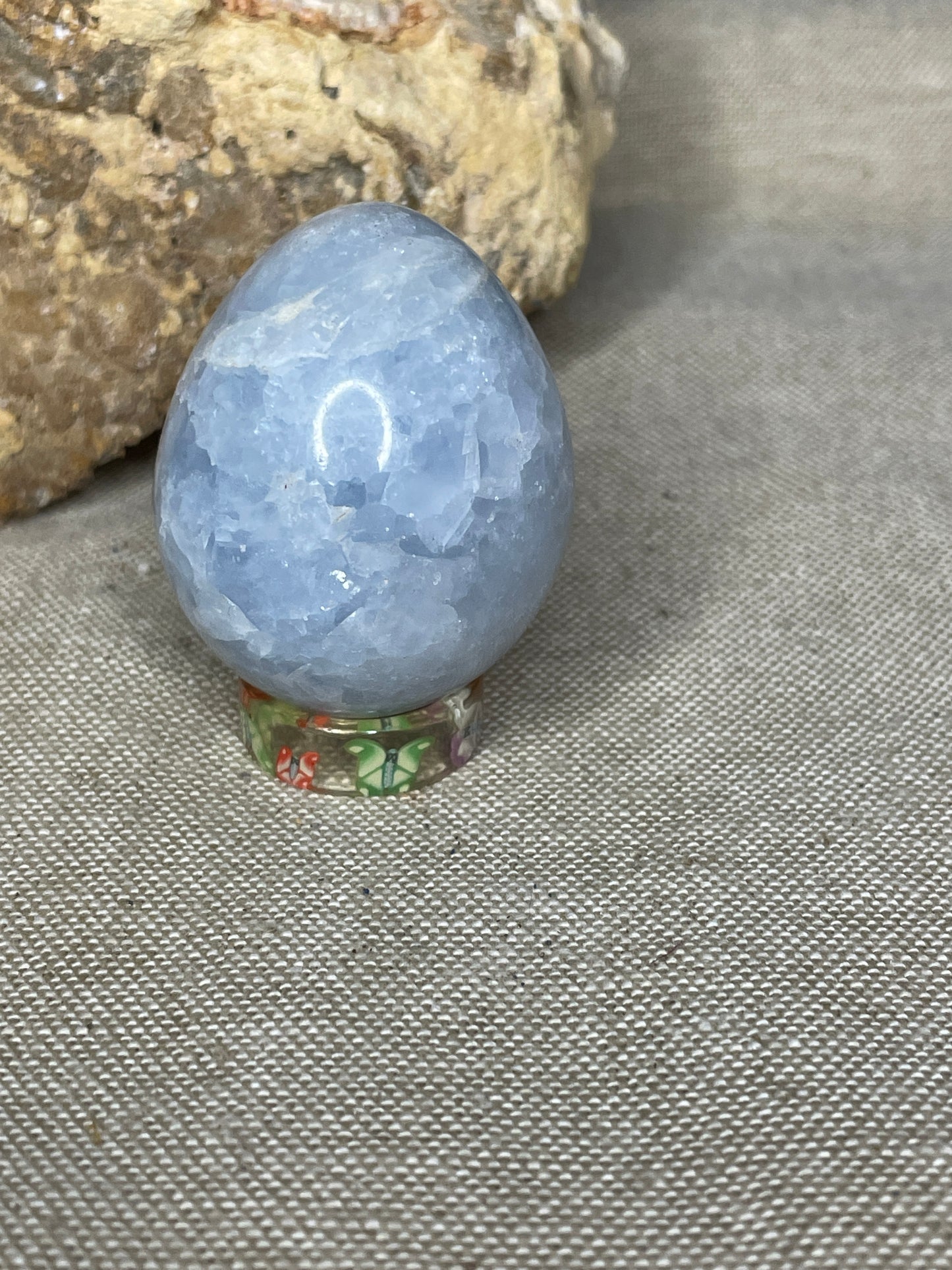 Blue calcite egg