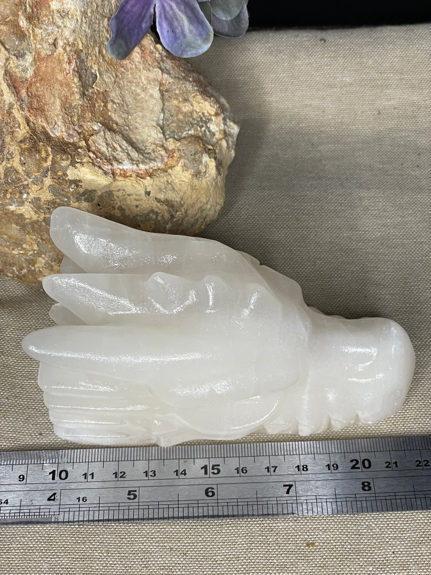 Calcite dragon head carving