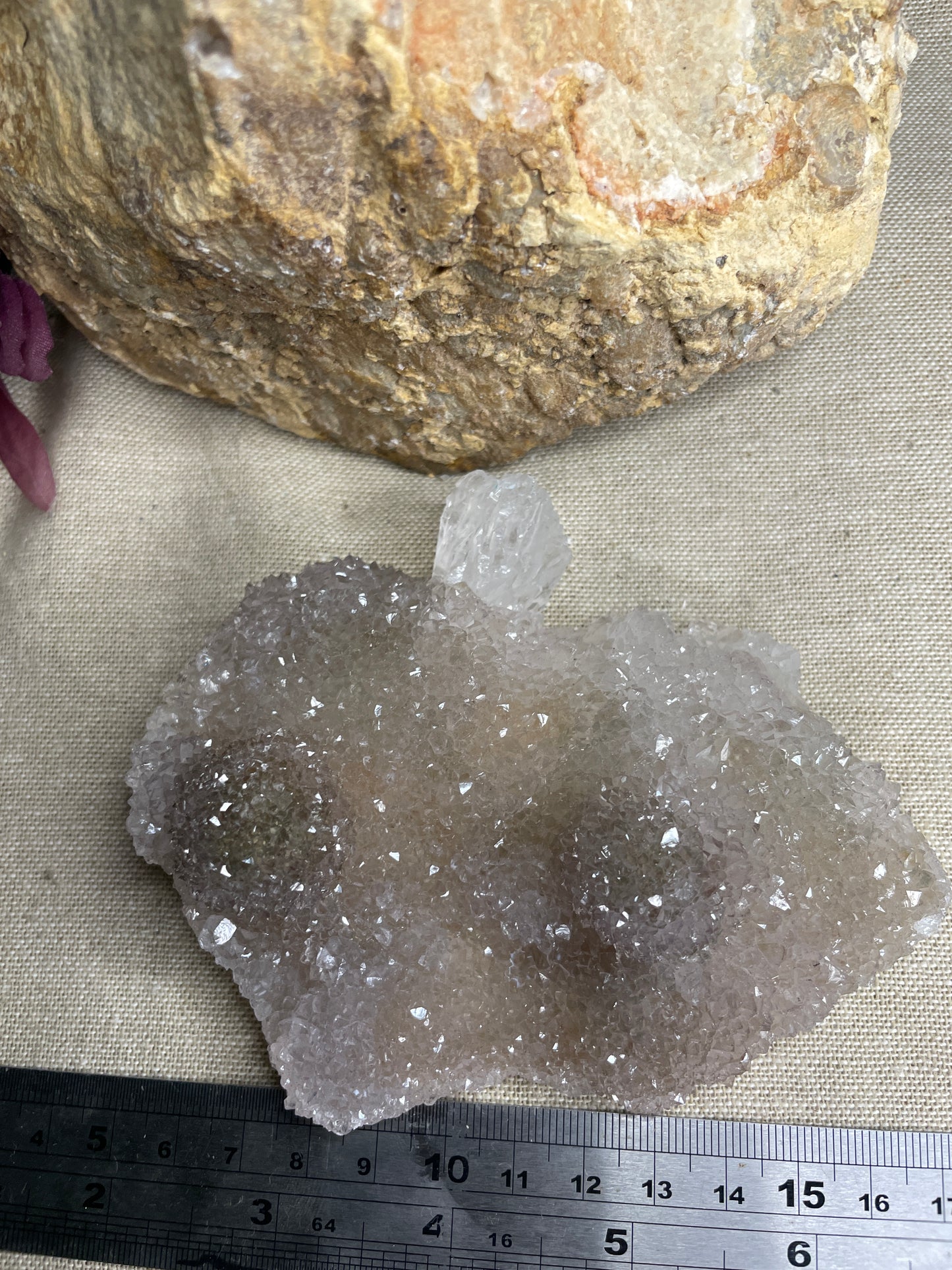 Flower formation amethyst cluster