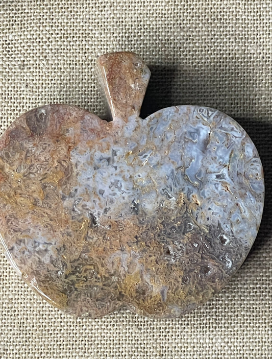 Agate apple carving