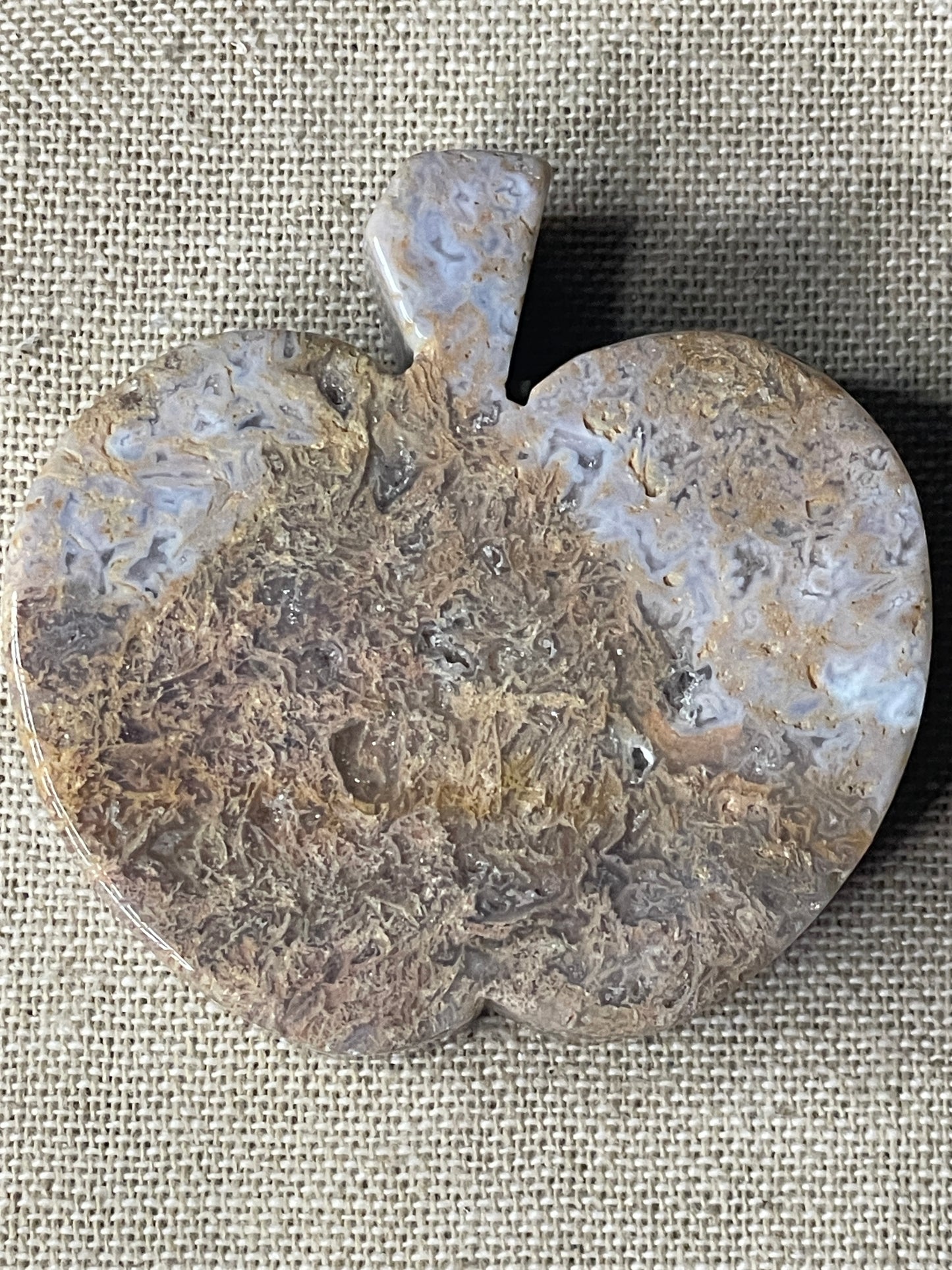 Agate apple carving