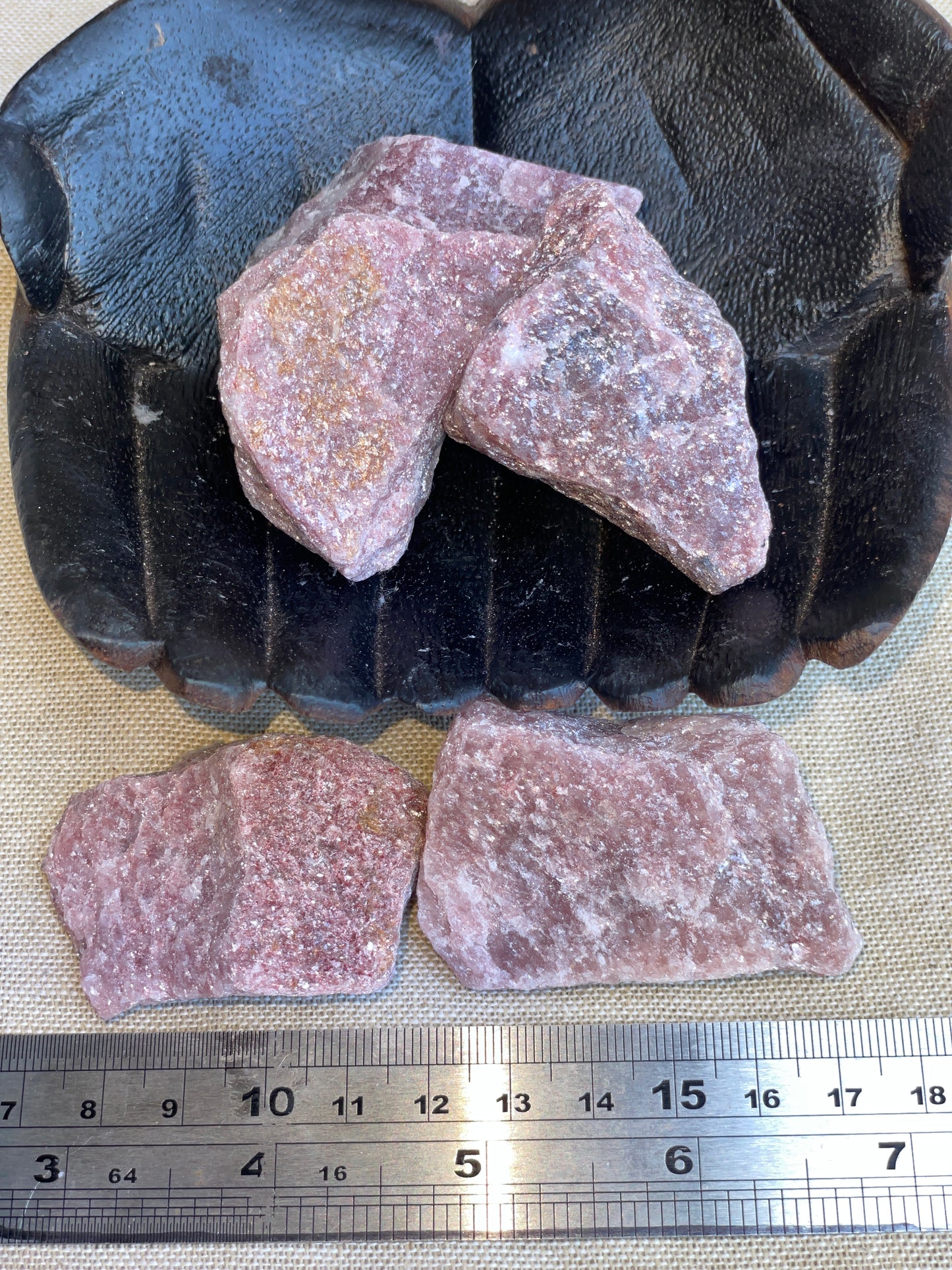 Strawberry quartz rough