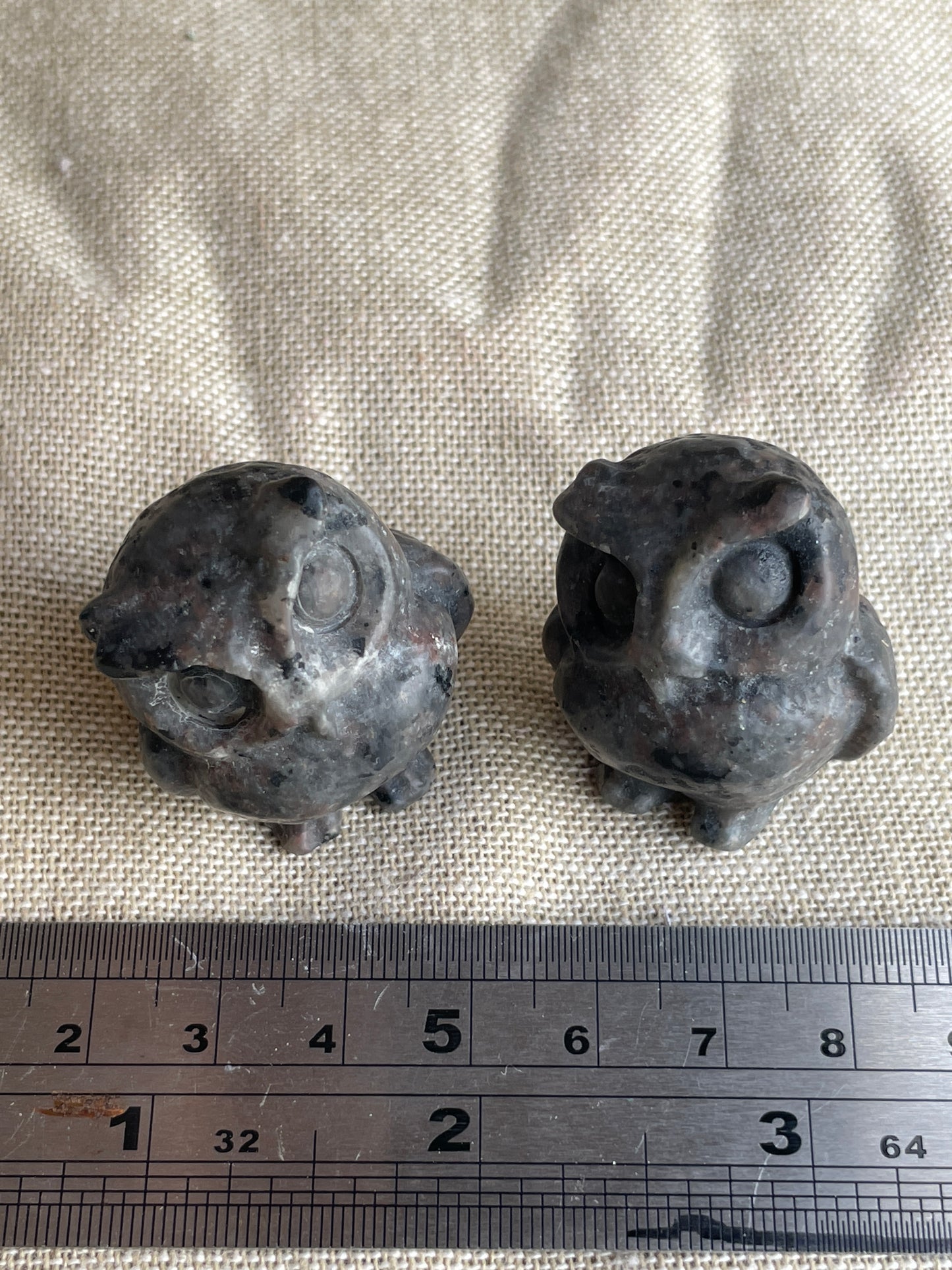 Yooperlite owl carving