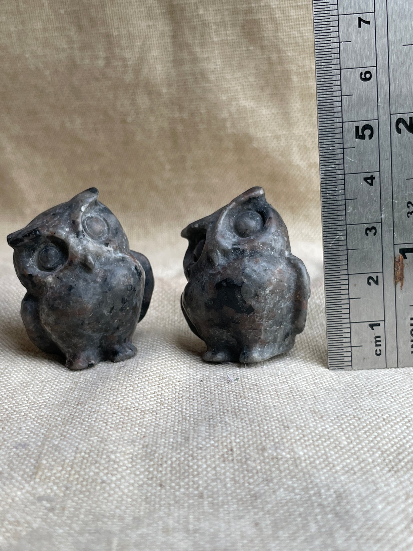 Yooperlite owl carving
