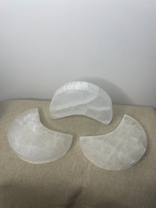 Selenite moon plate