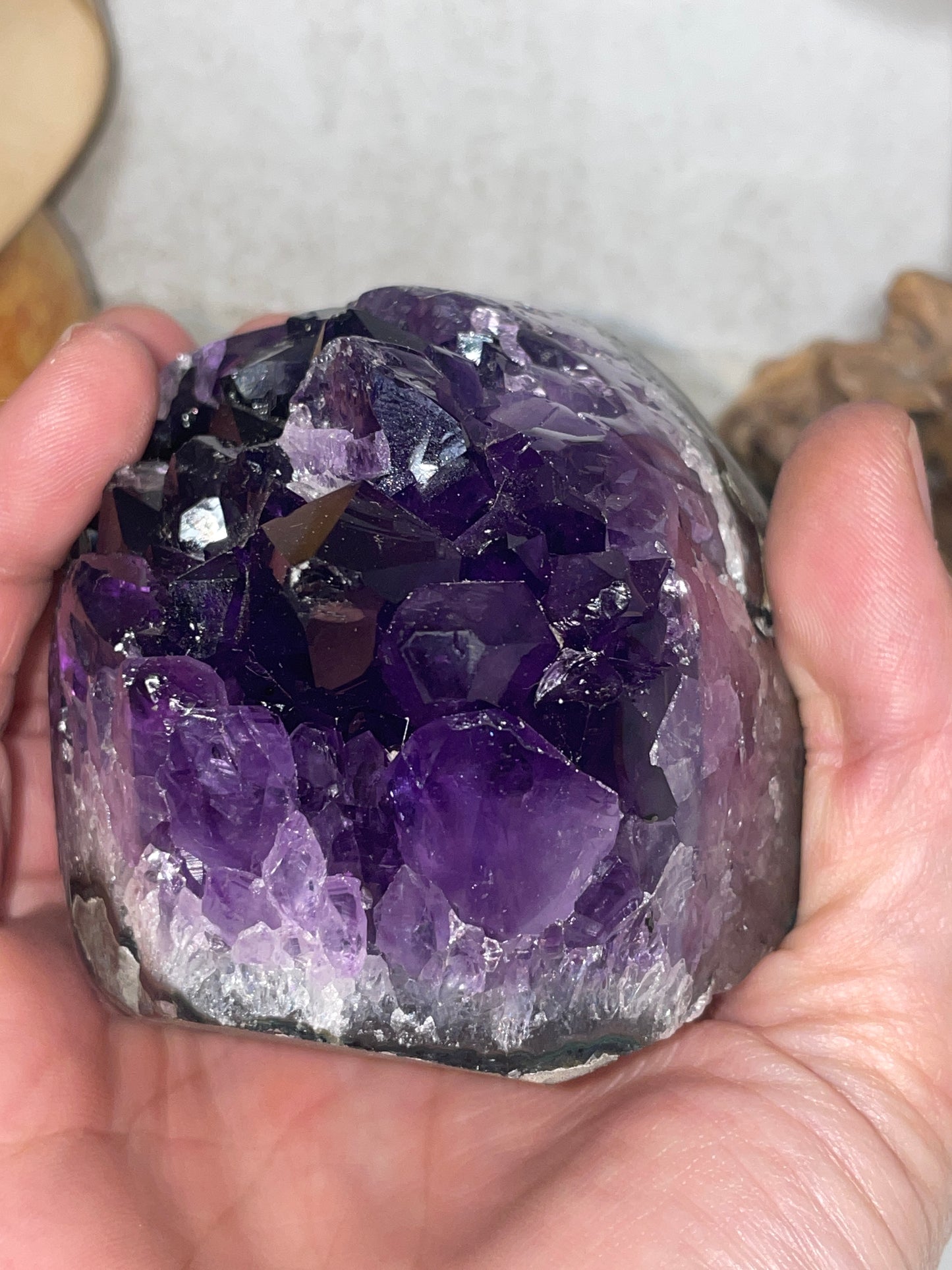 Dark amethyst polished edge