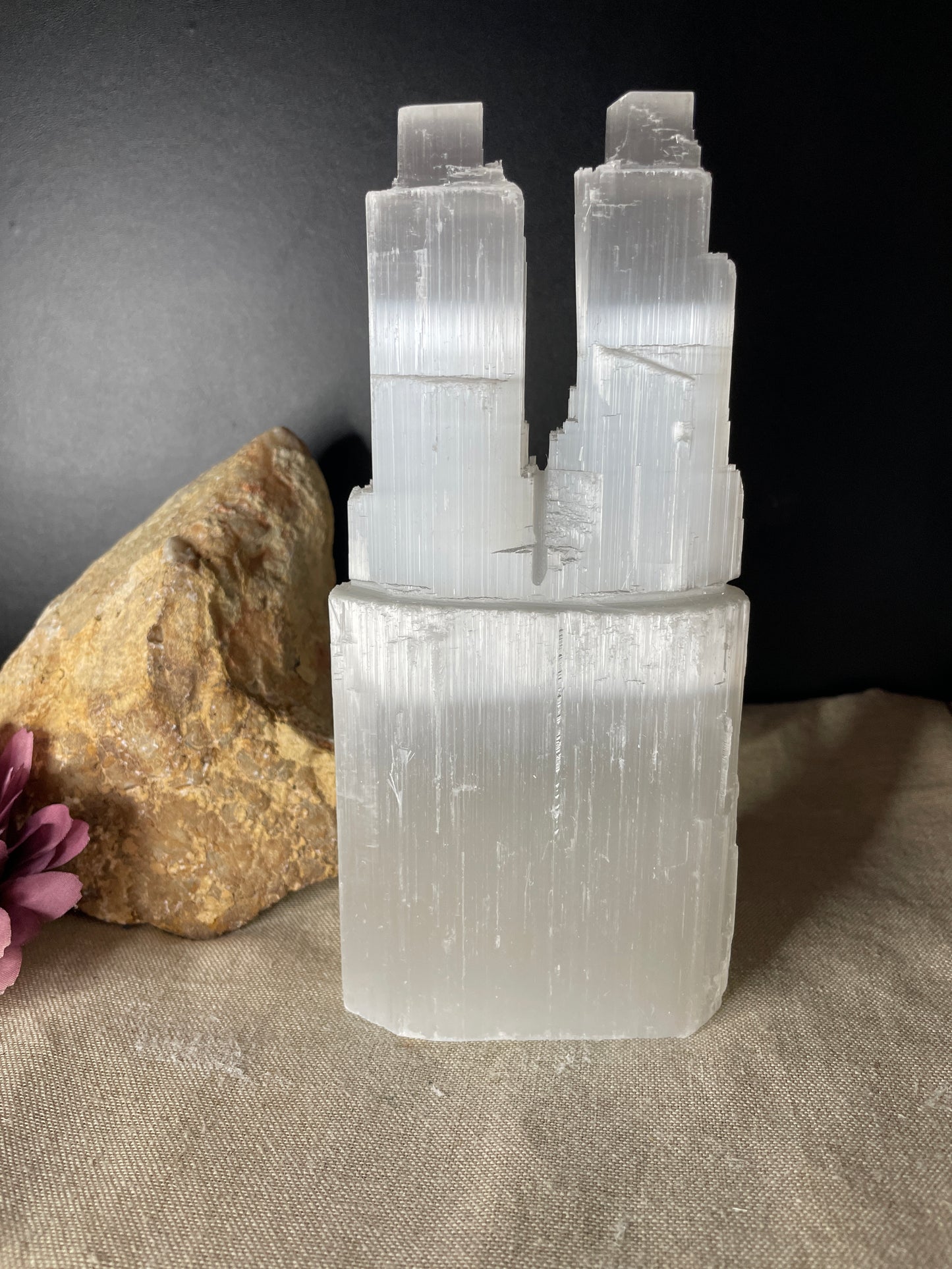 Selenite 20cm twin tower (satin spar)