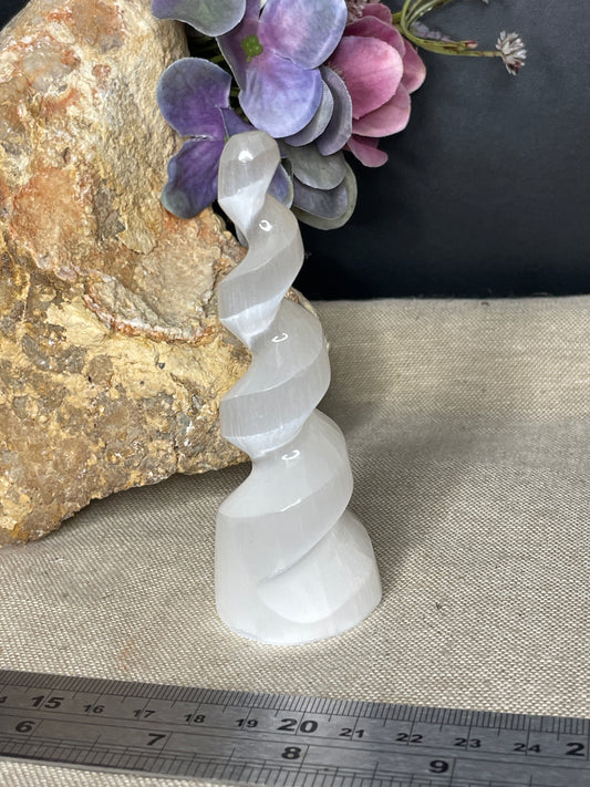 Selenite spiral blunt end satin spar