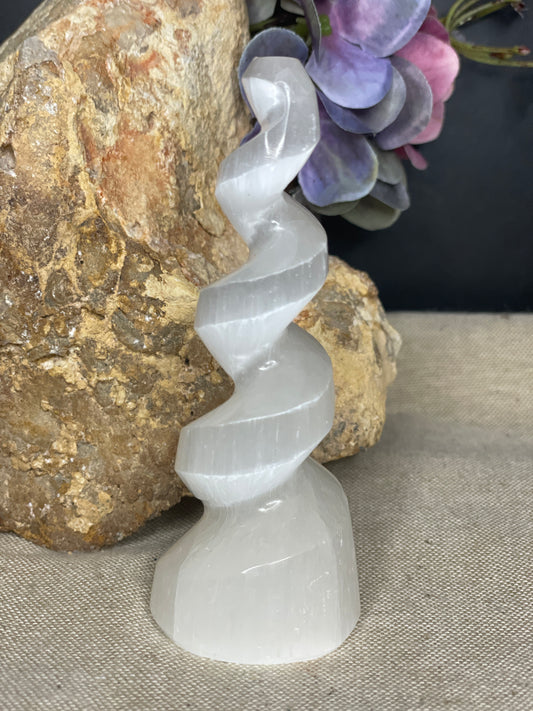 Selenite spiral blunt end satin spar