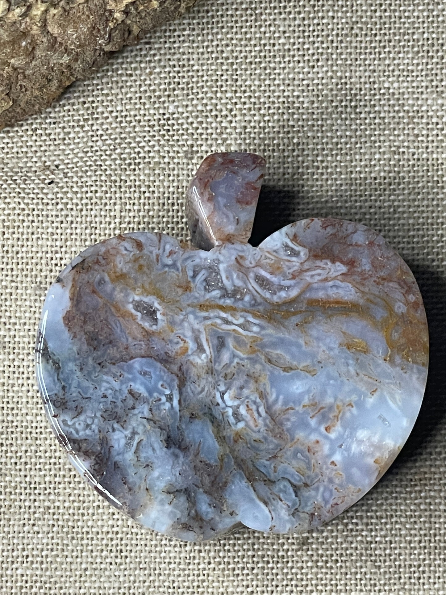 Agate apple carving