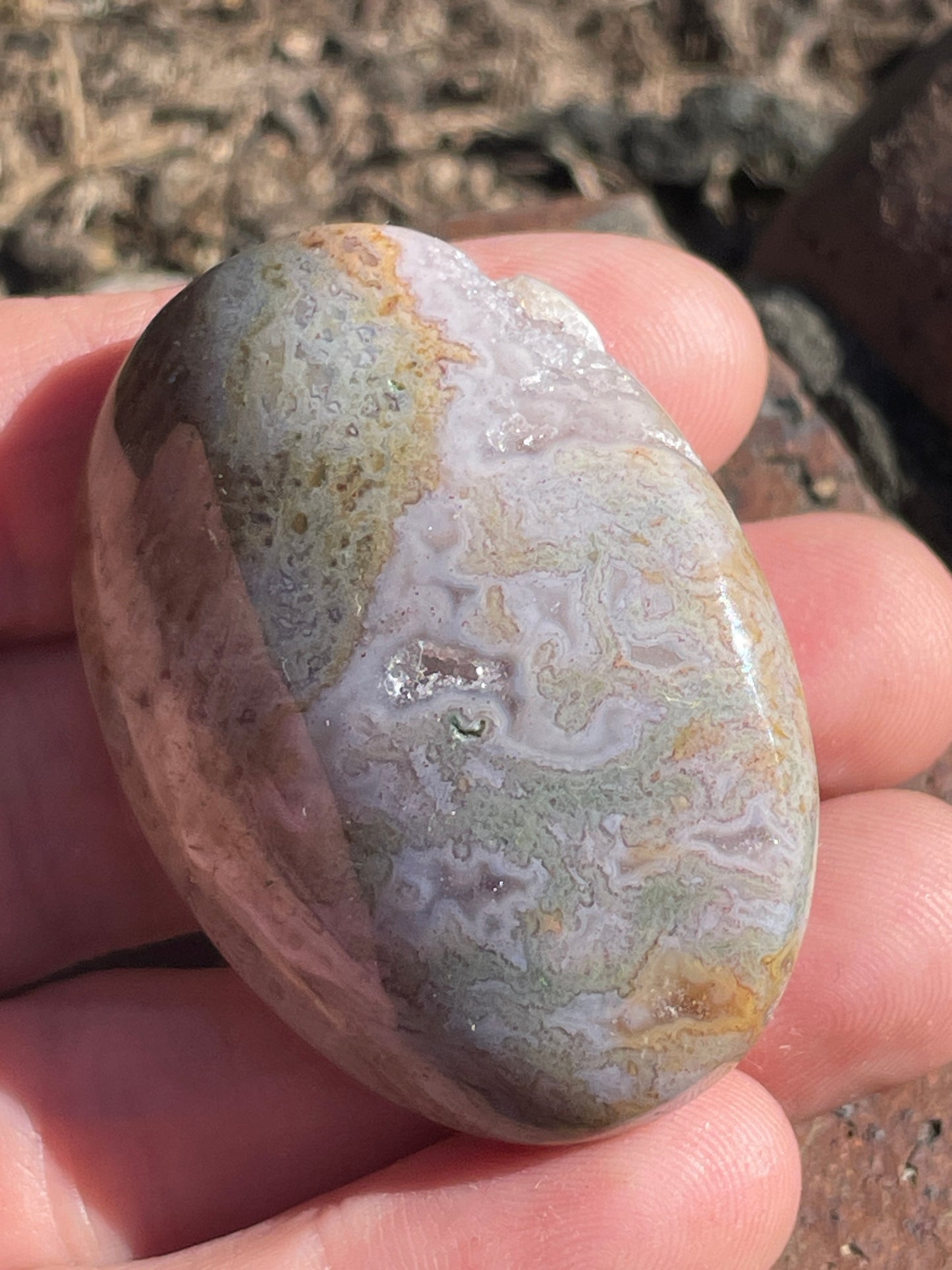 Moss agate palm stone
