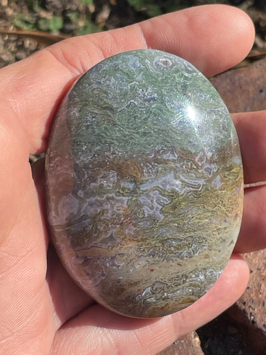 Moss agate palm stone