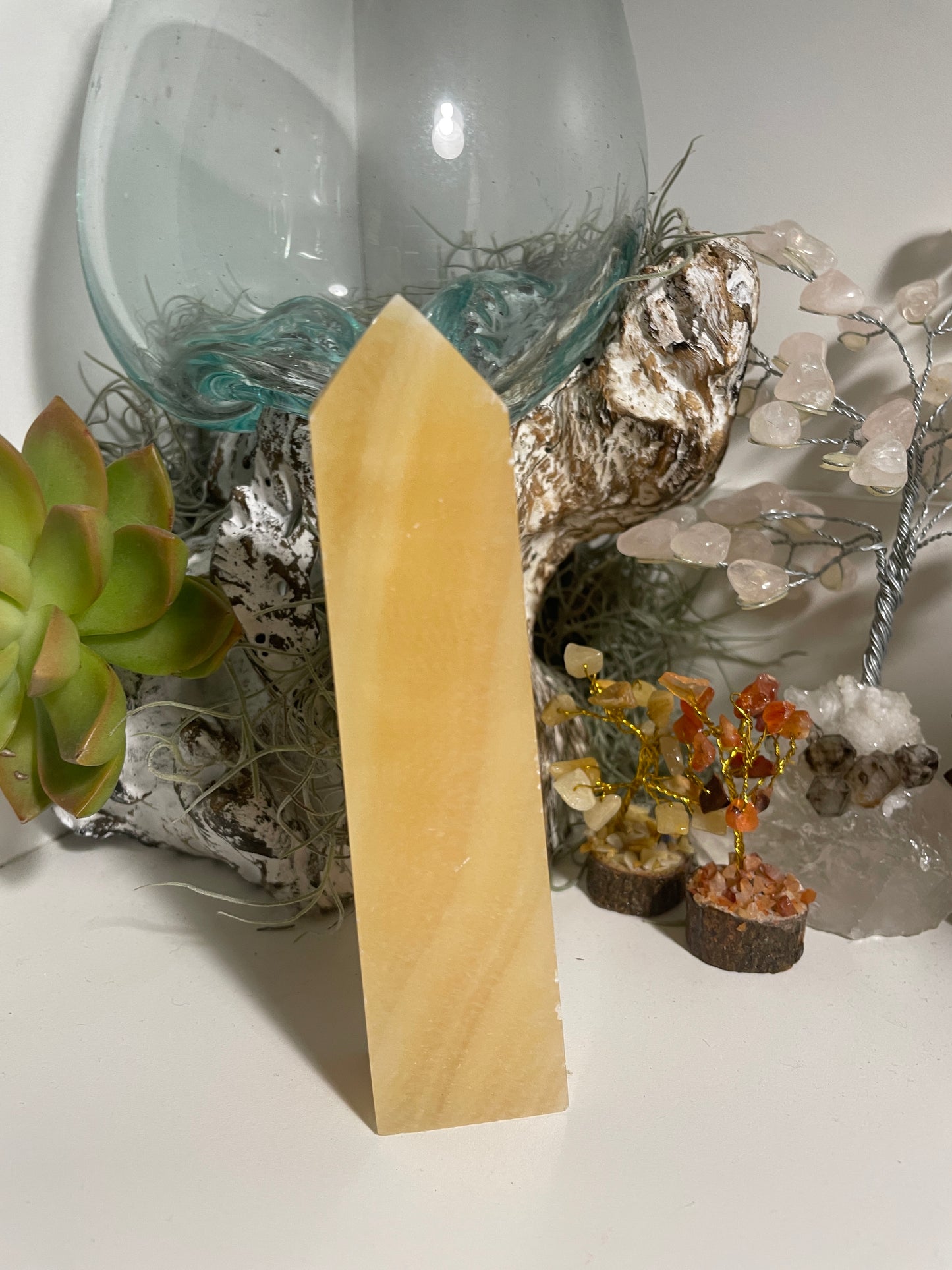 Yellow calcite tower