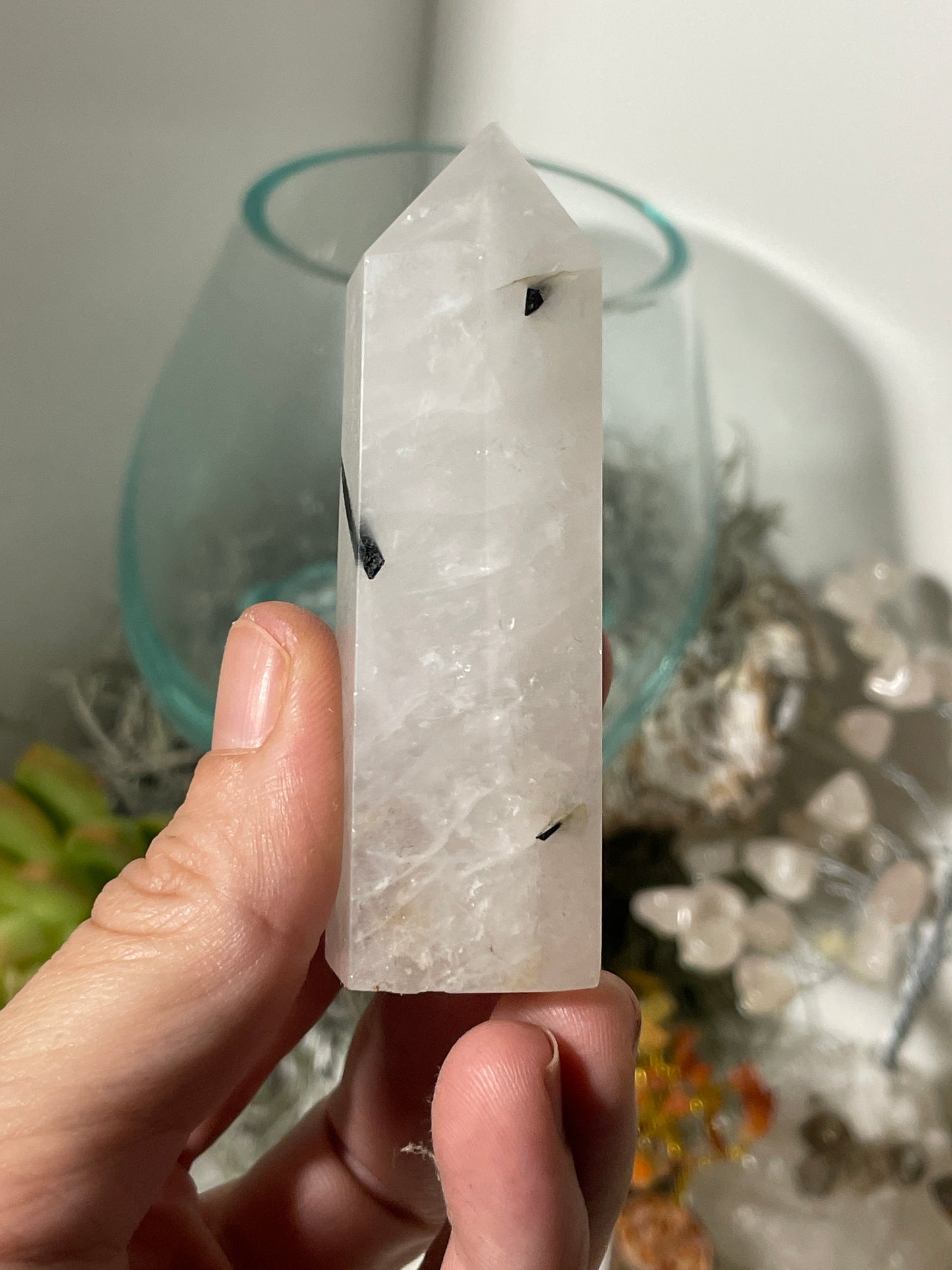 Tourmalated quartz tower