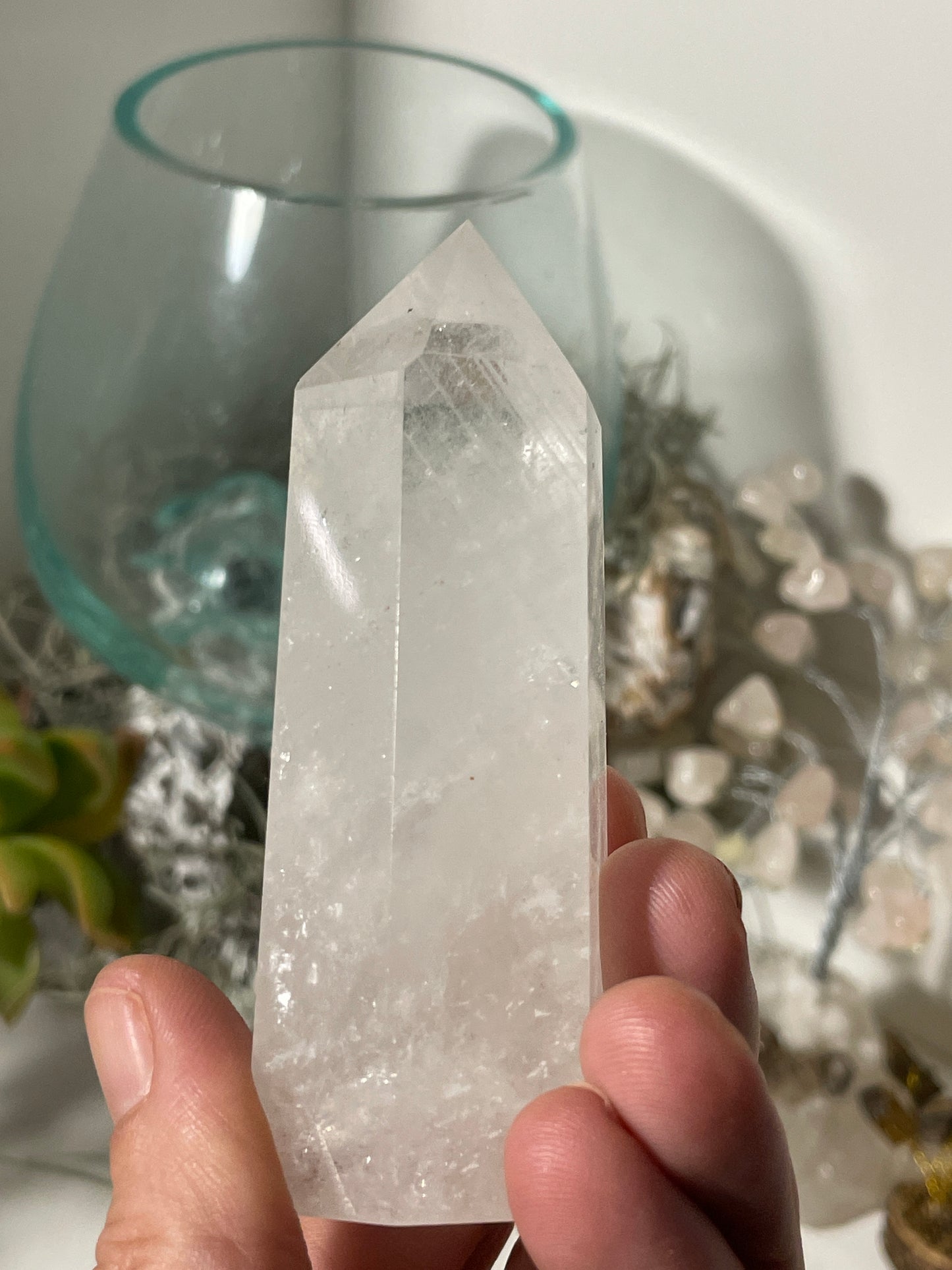Clear quartz tower / point