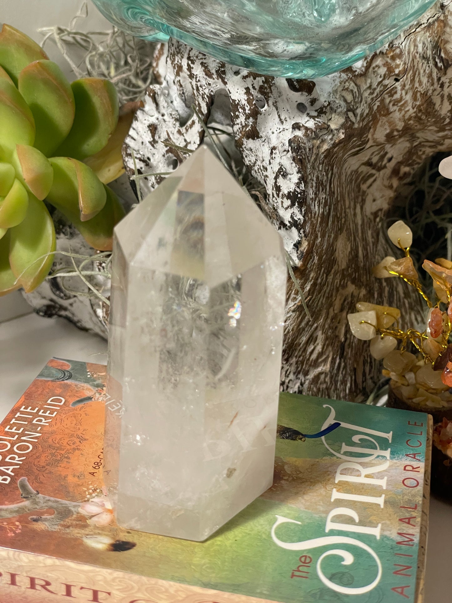 Chipped tip Clear quartz tower / point