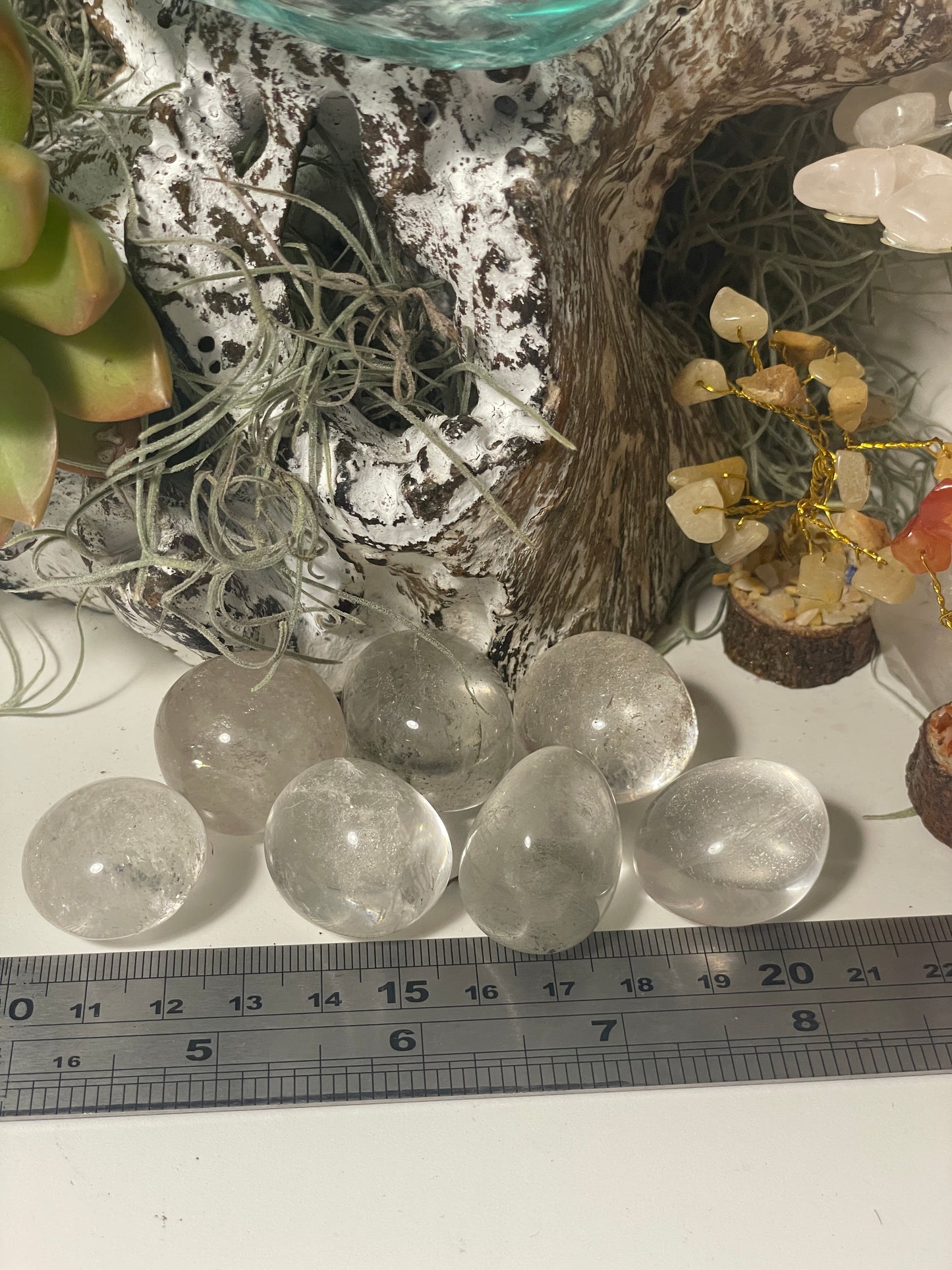 Clear quartz tumble stone